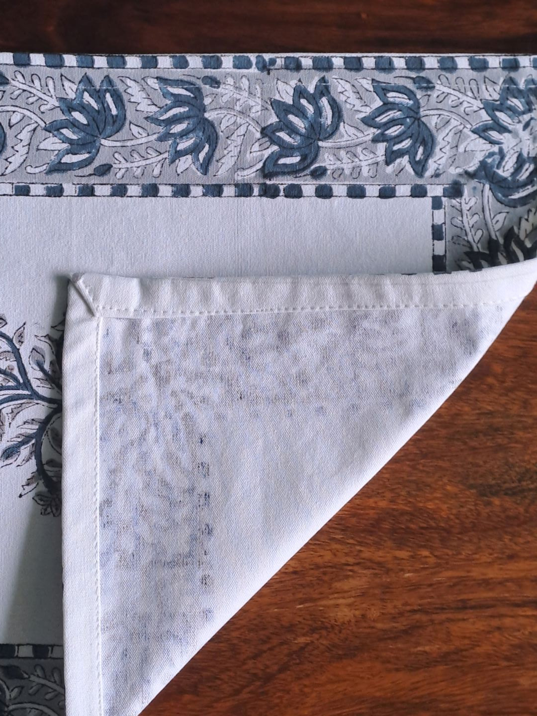 HANDBLOCK PRINT TABLE RUNNER