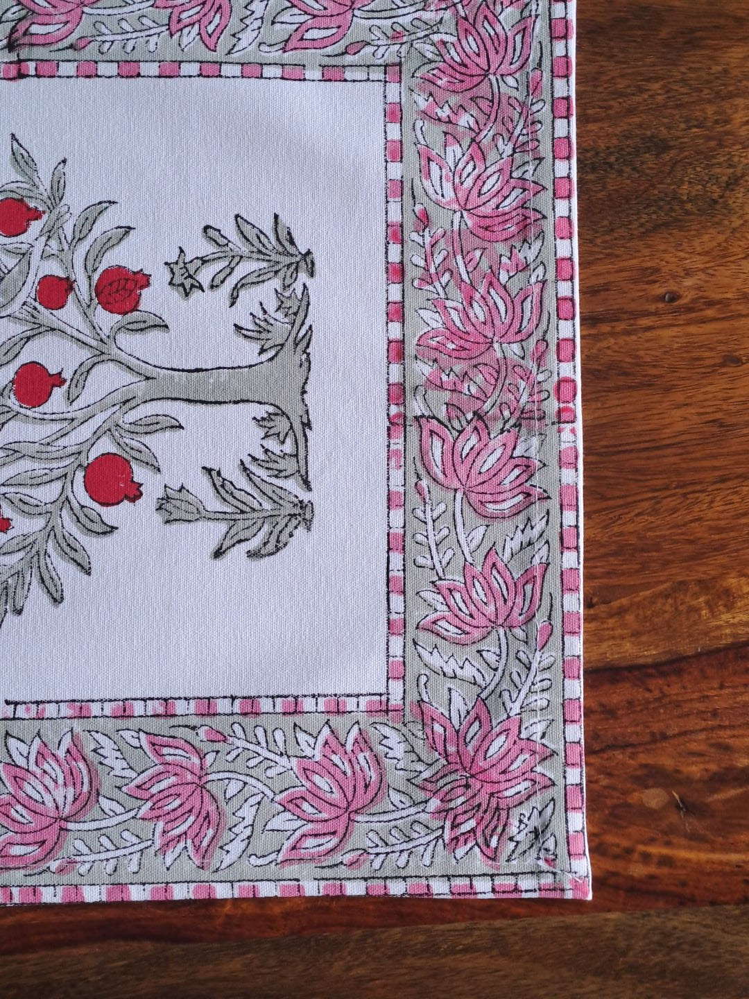 HANDBLOCK PRINT TABLE RUNNER