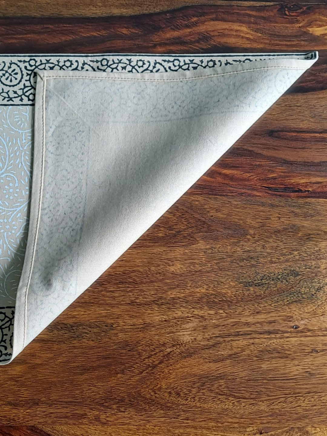 HANDBLOCK PRINT TABLE RUNNER