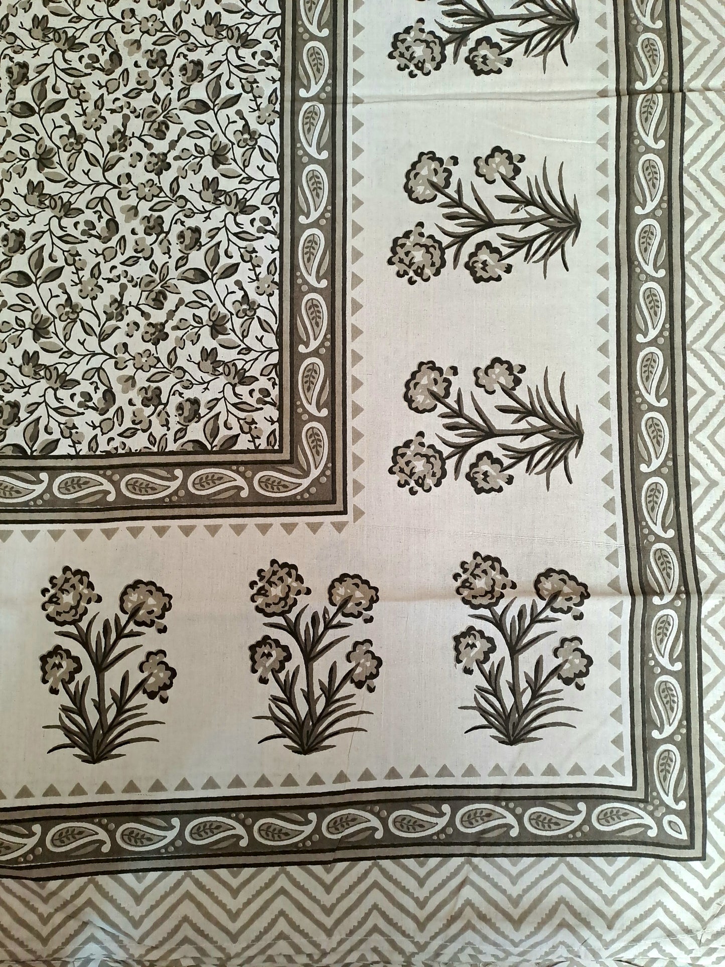 PRINTED DOUBLE BEDSHEET