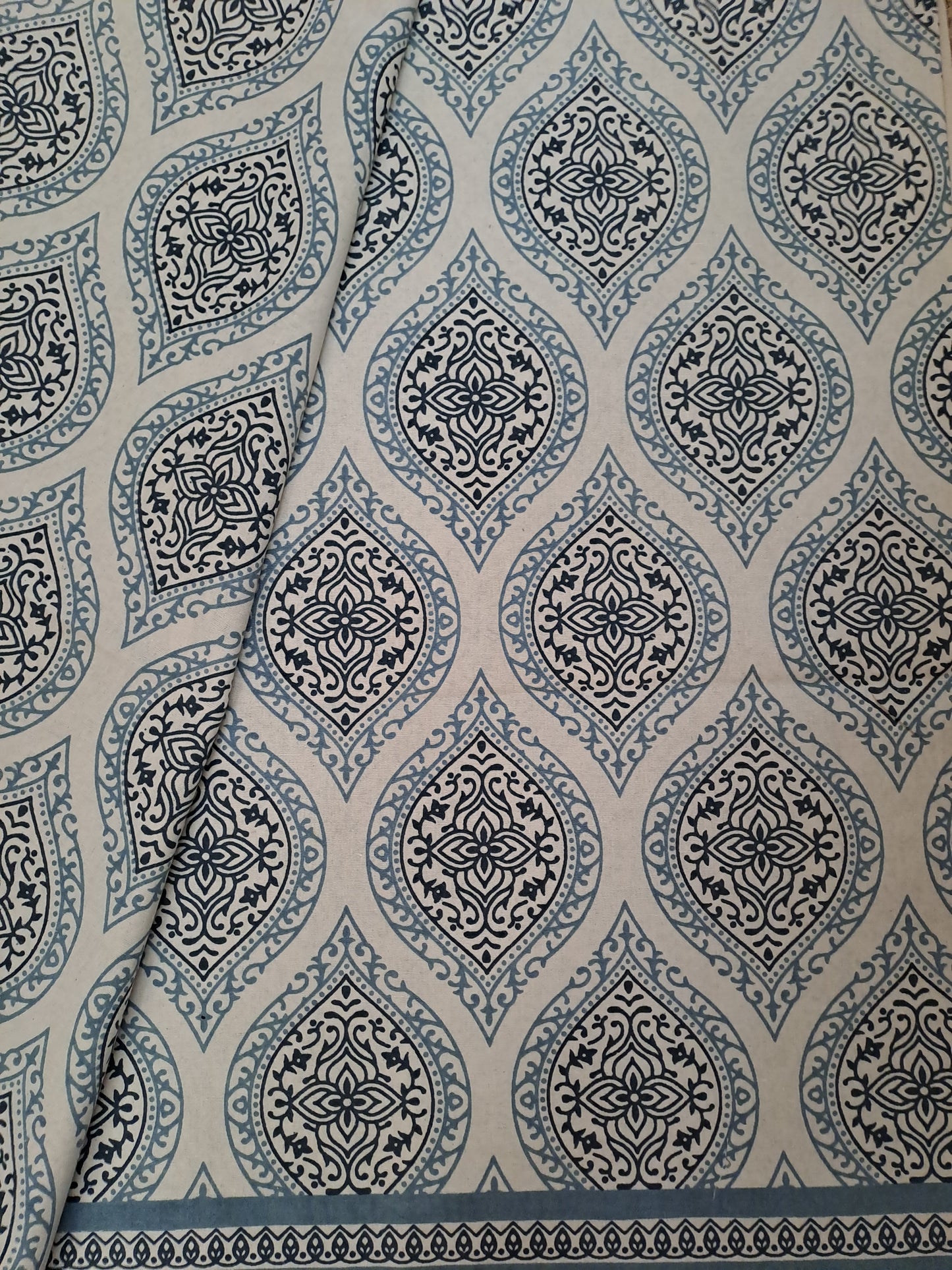 PRINTED KING SIZE BEDSHEET