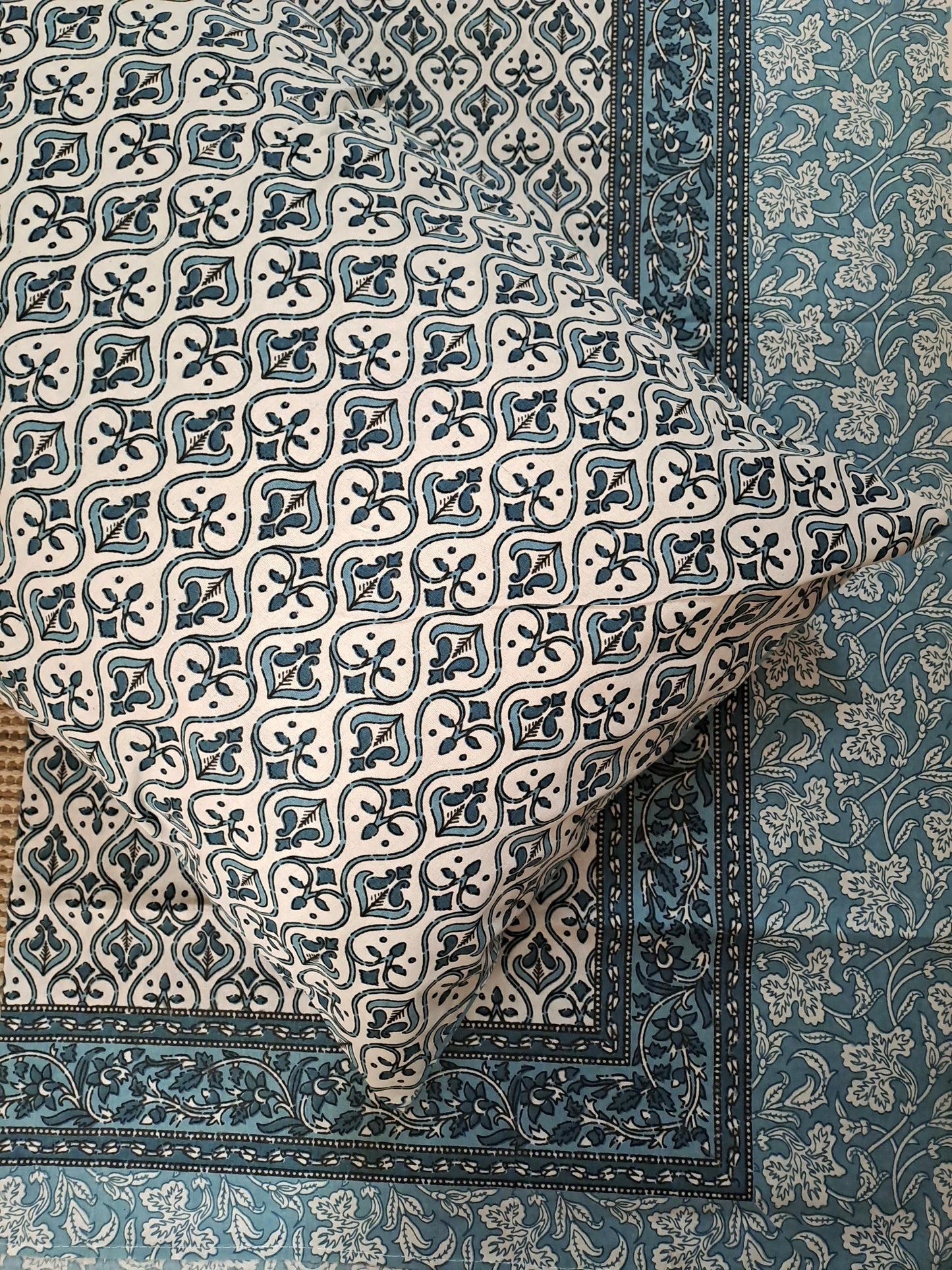 PRINTED KING SIZE BEDSHEET