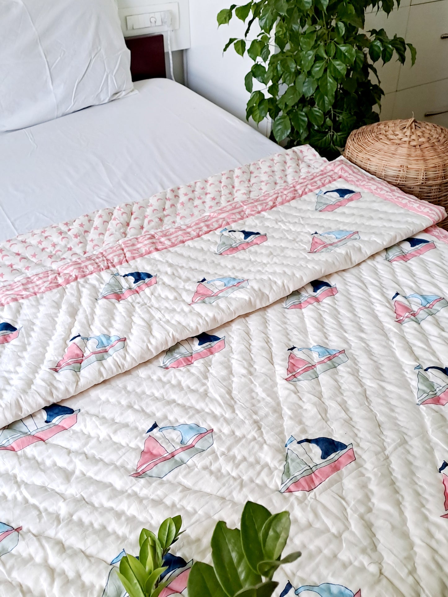 HANDBLOCK PRINTED REVERSIBLE COTTON KIDS (SINGLE) QUILT