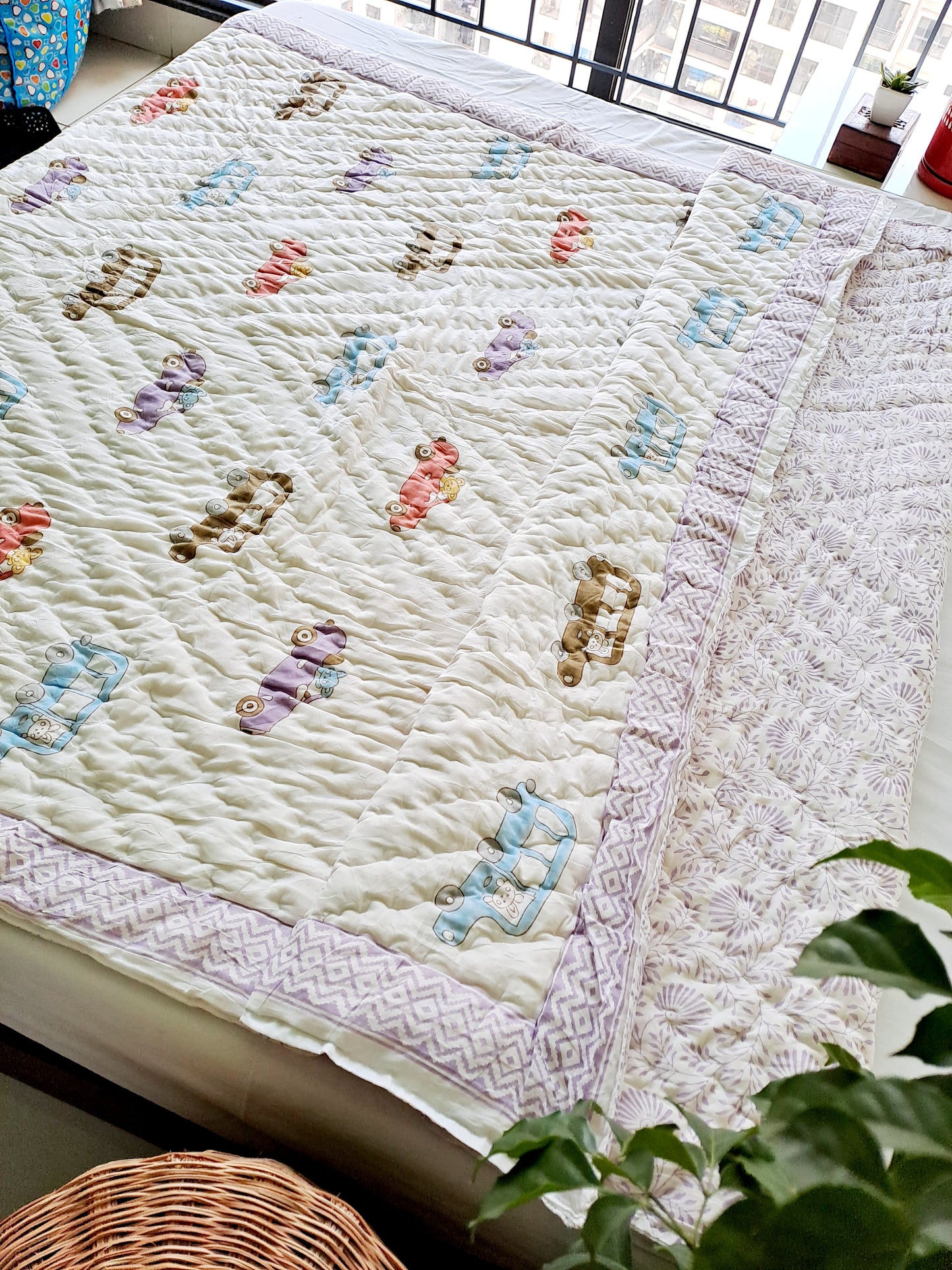 HANDBLOCK PRINTED REVERSIBLE COTTON KIDS (SINGLE) QUILT