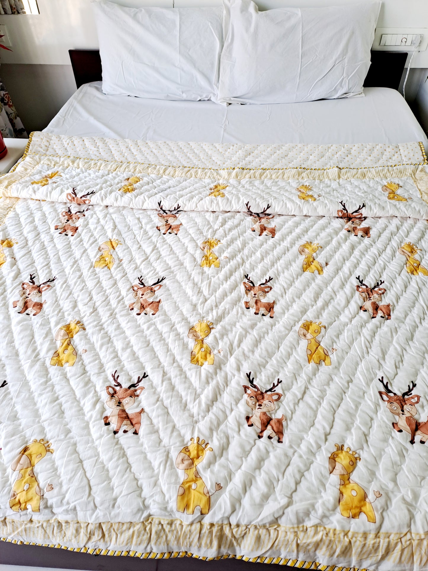 HANDBLOCK PRINTED REVERSIBLE COTTON KIDS (SINGLE) QUILT