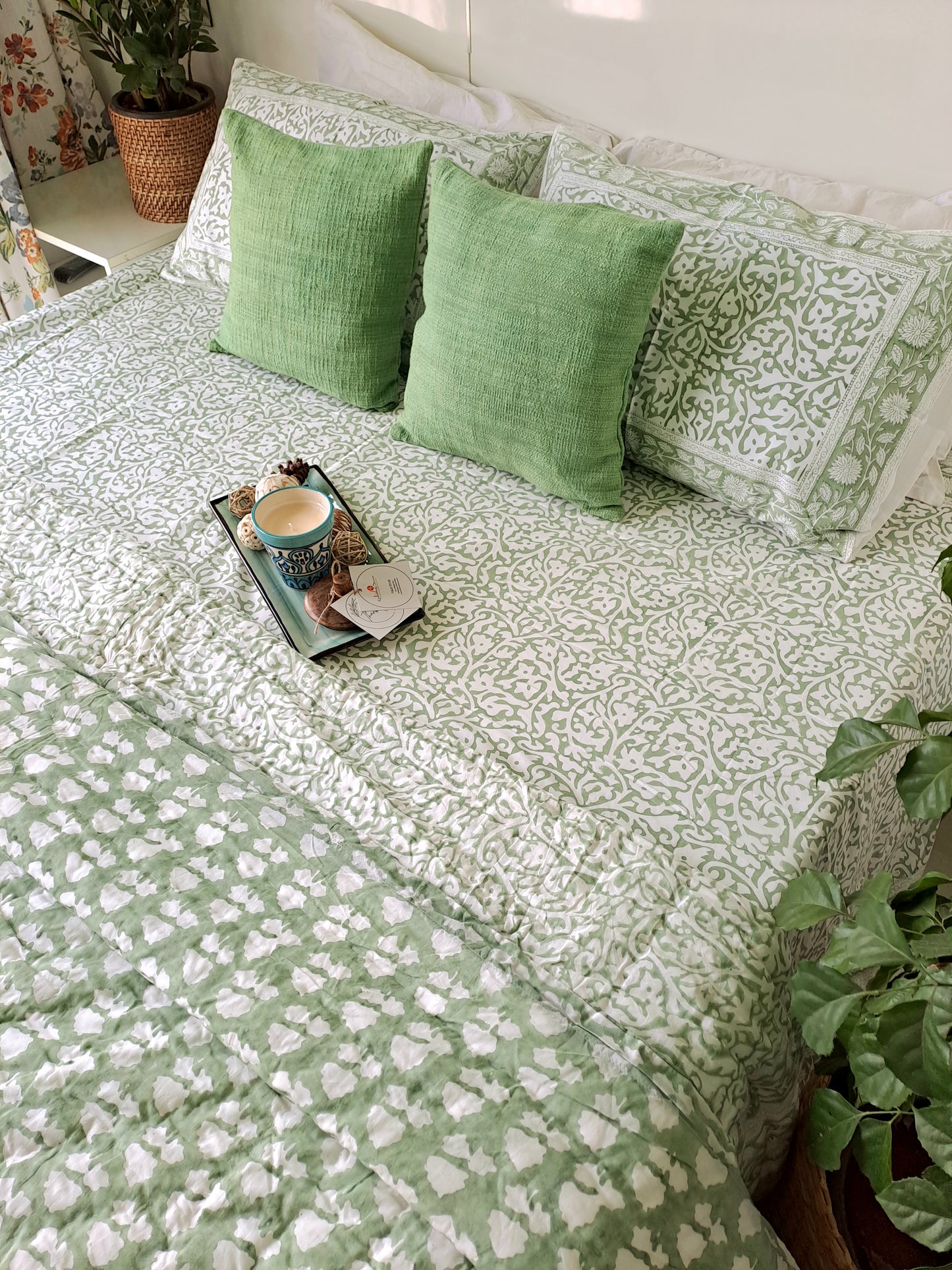 HAND BLOCK PRINT DOUBLE BEDSHEET AND QUILT BEDDING SET