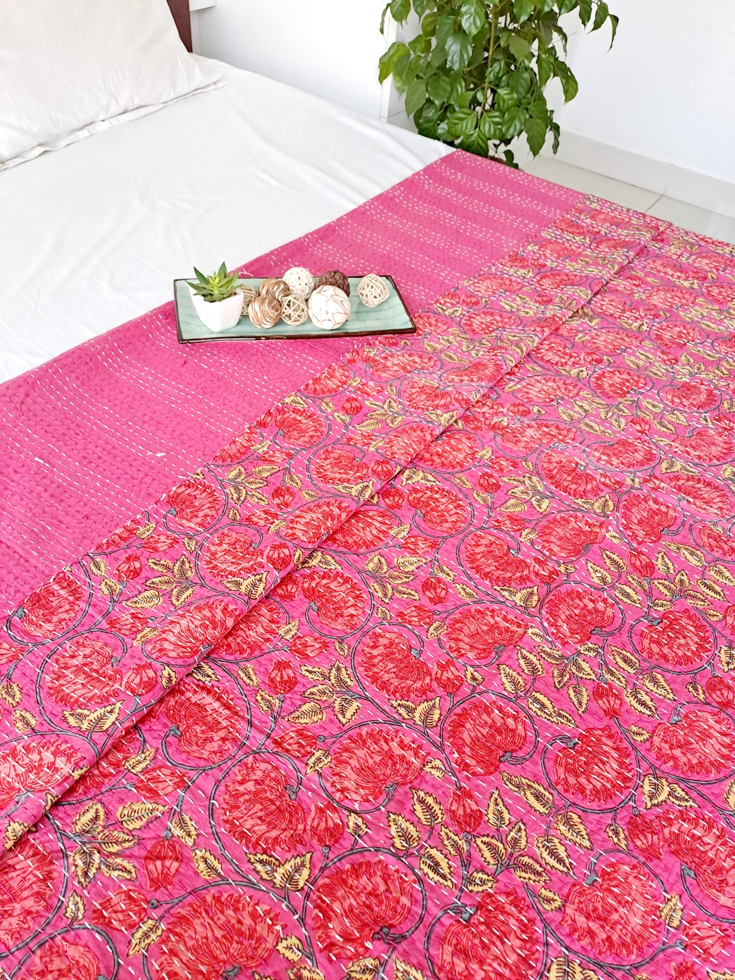 RED KANTHA COTTON DOUBLE BED COVER