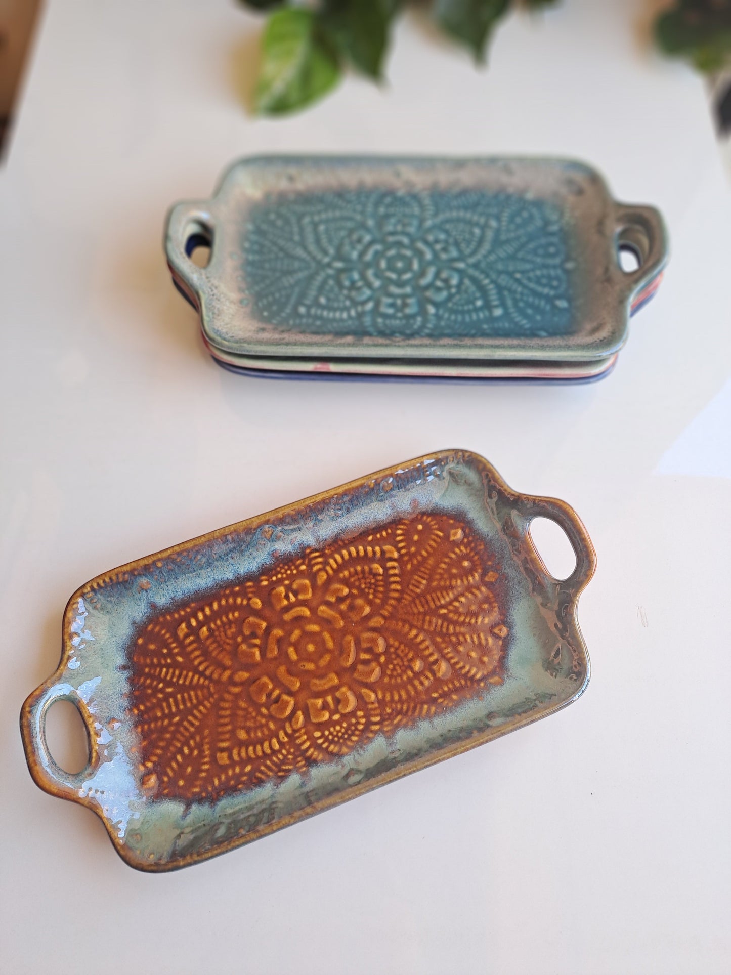 CERAMIC MAROON PLATTER