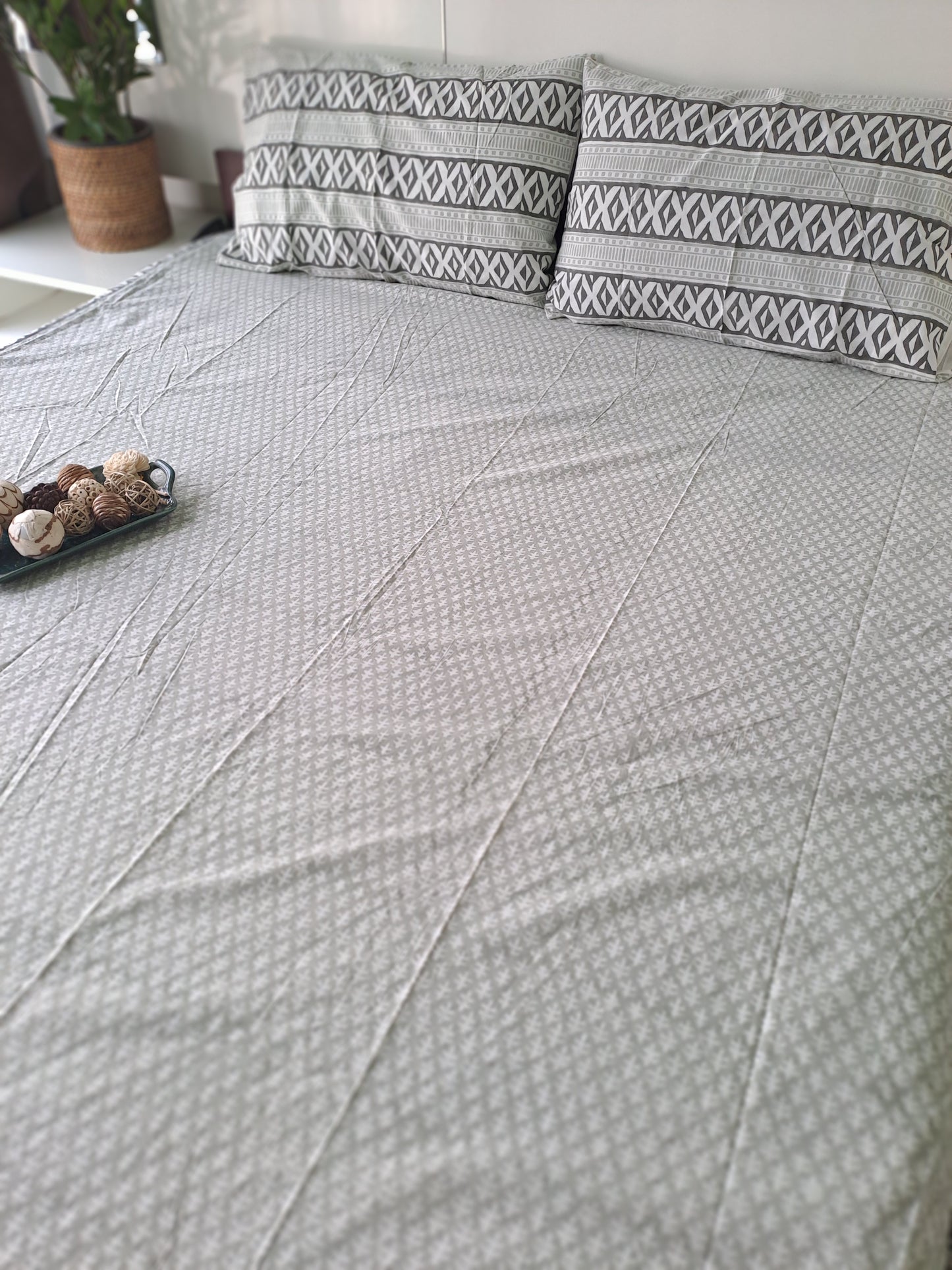 HANDBLOCK PRINT KING SIZE BEDSHEET