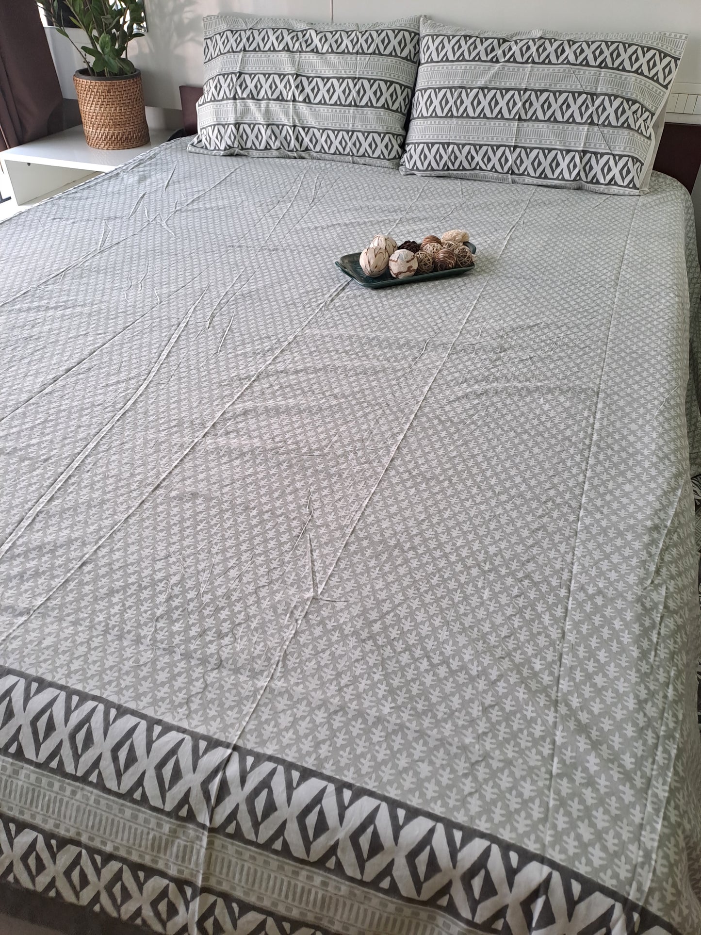 HANDBLOCK PRINT KING SIZE BEDSHEET