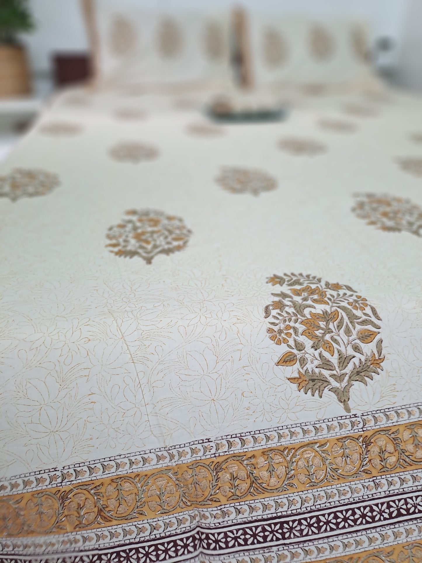 HANDBLOCK PRINT KING SIZE BEDSHEET