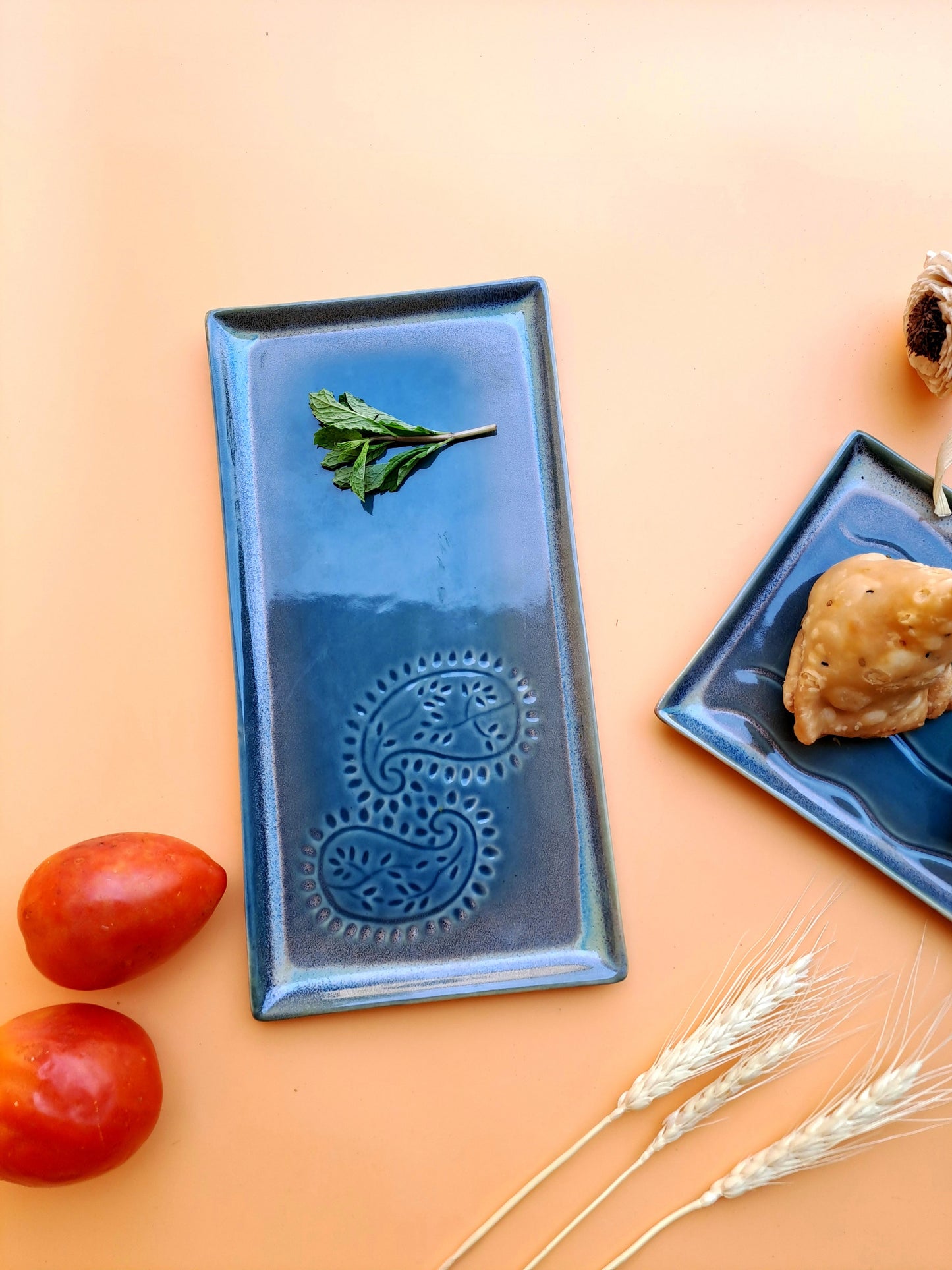 CERAMIC BLUE PLATTER