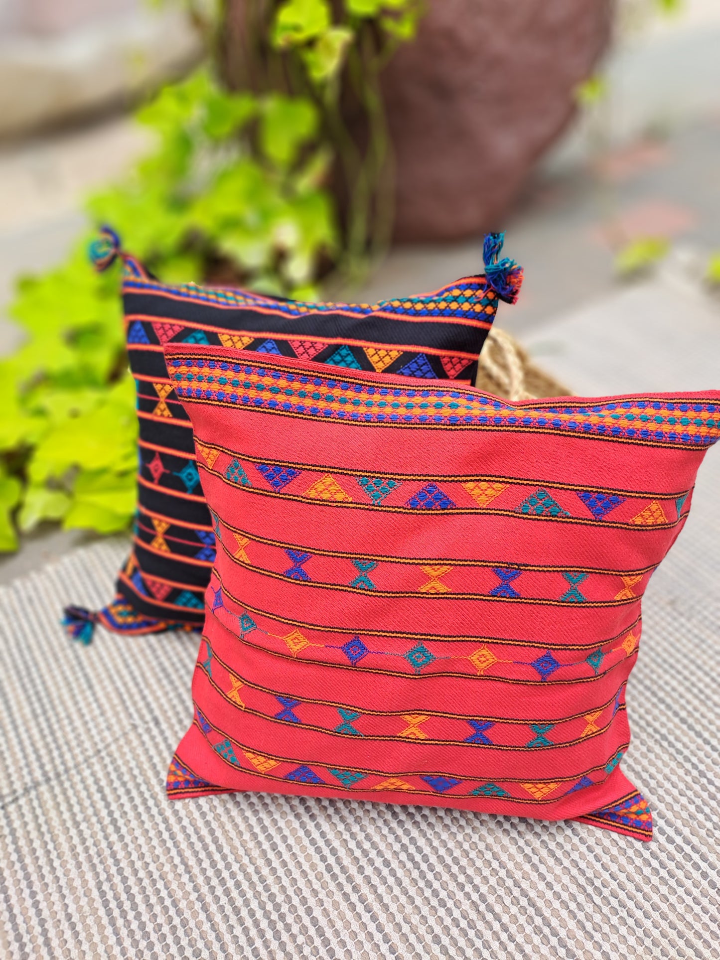 HANDLOOM COTTON CUSHION COVER