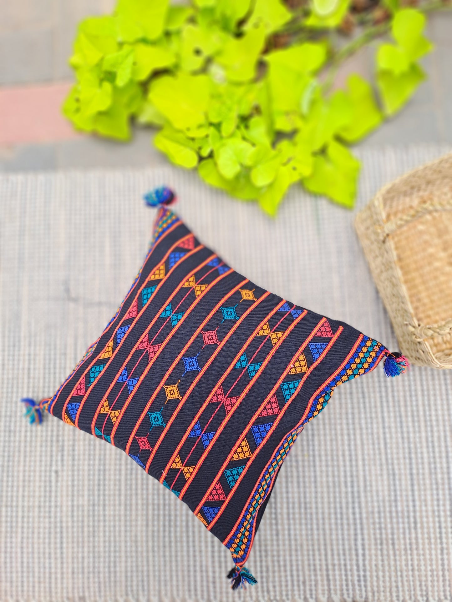 HANDLOOM COTTON CUSHION COVER