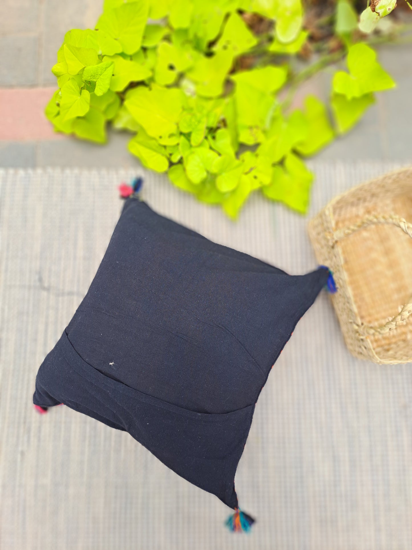 HANDLOOM COTTON CUSHION COVER
