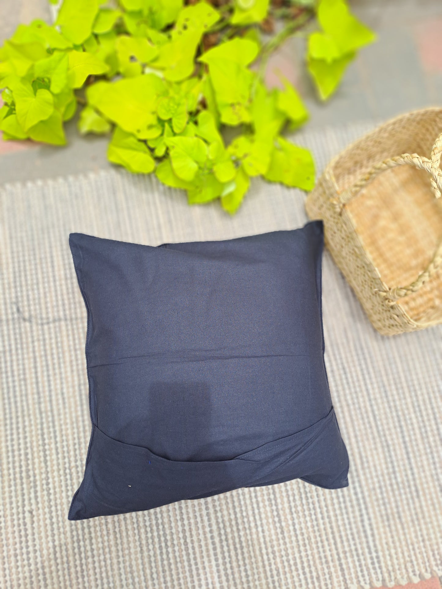 HANDLOOM COTTON CUSHION COVER