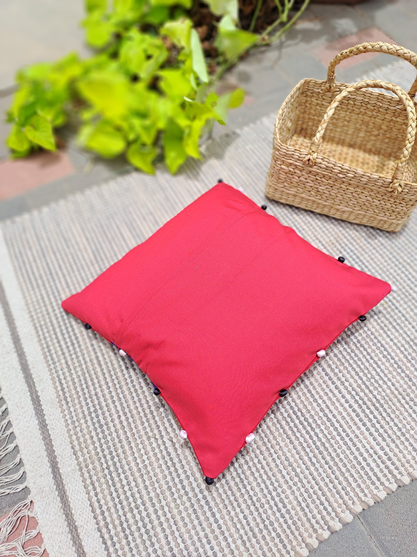HANDLOOM COTTON CUSHION COVER