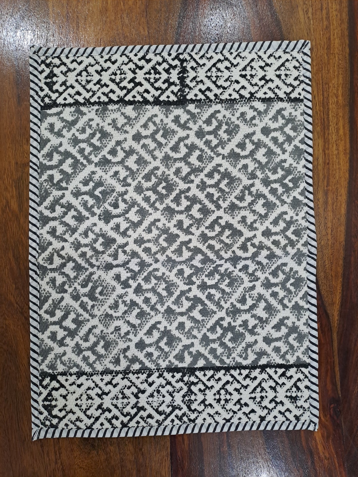 HANDBLOCK PRINT PLACEMAT AND NAPKIN SET