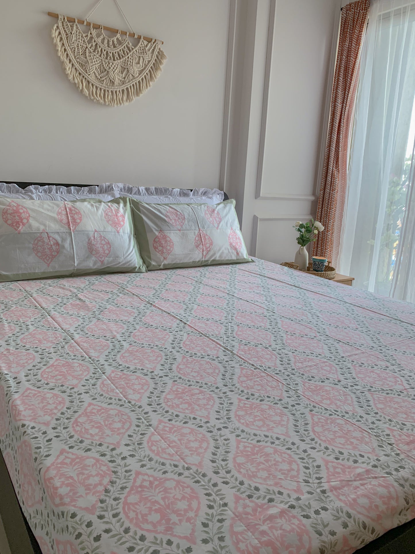 HAND BLOCK PRINT DOUBLE BEDSHEET AND QUILT BEDDING SET