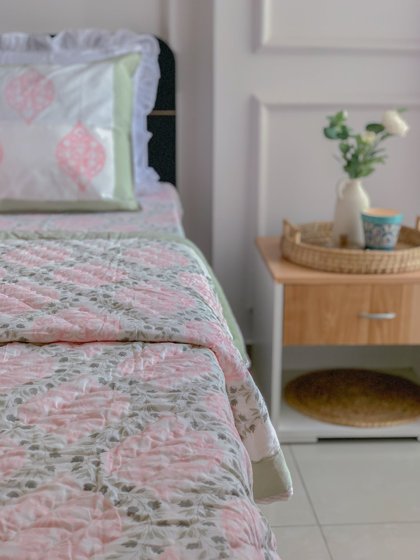 HAND BLOCK PRINT DOUBLE QUILT