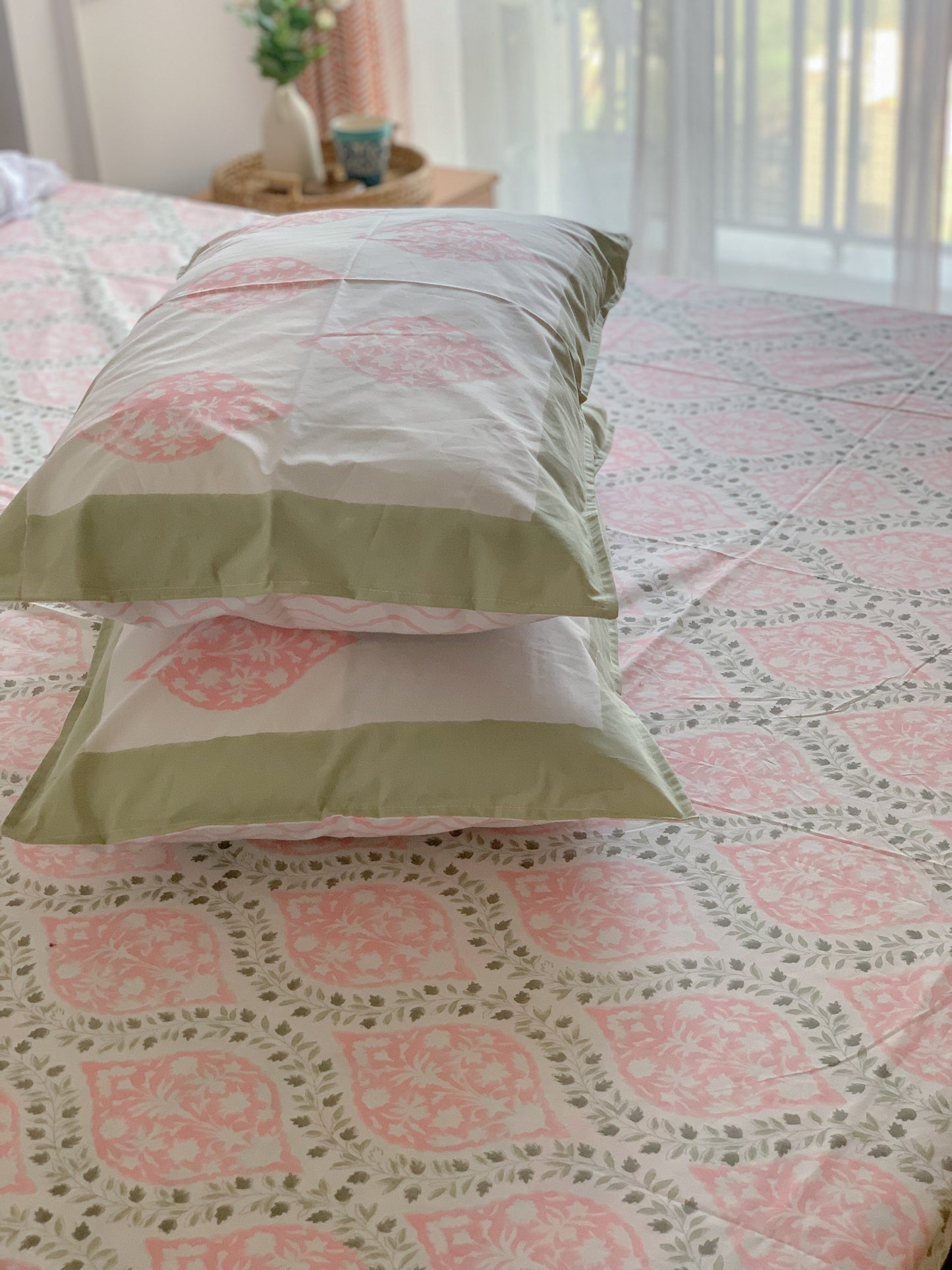 HAND BLOCK PRINT DOUBLE BEDSHEET AND QUILT BEDDING SET