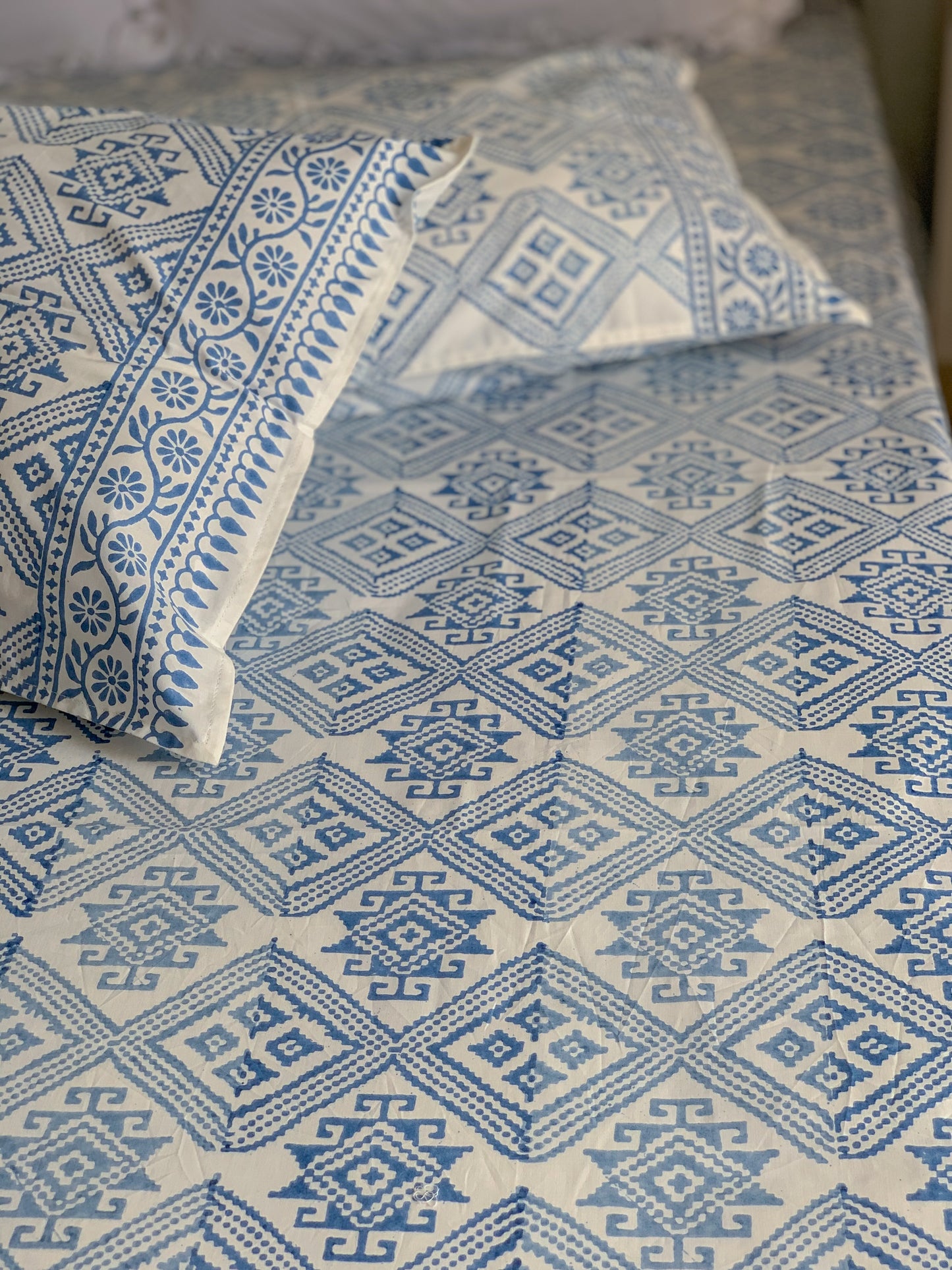 HAND BLOCK PRINT DOUBLE BEDSHEET AND QUILT BEDDING SET