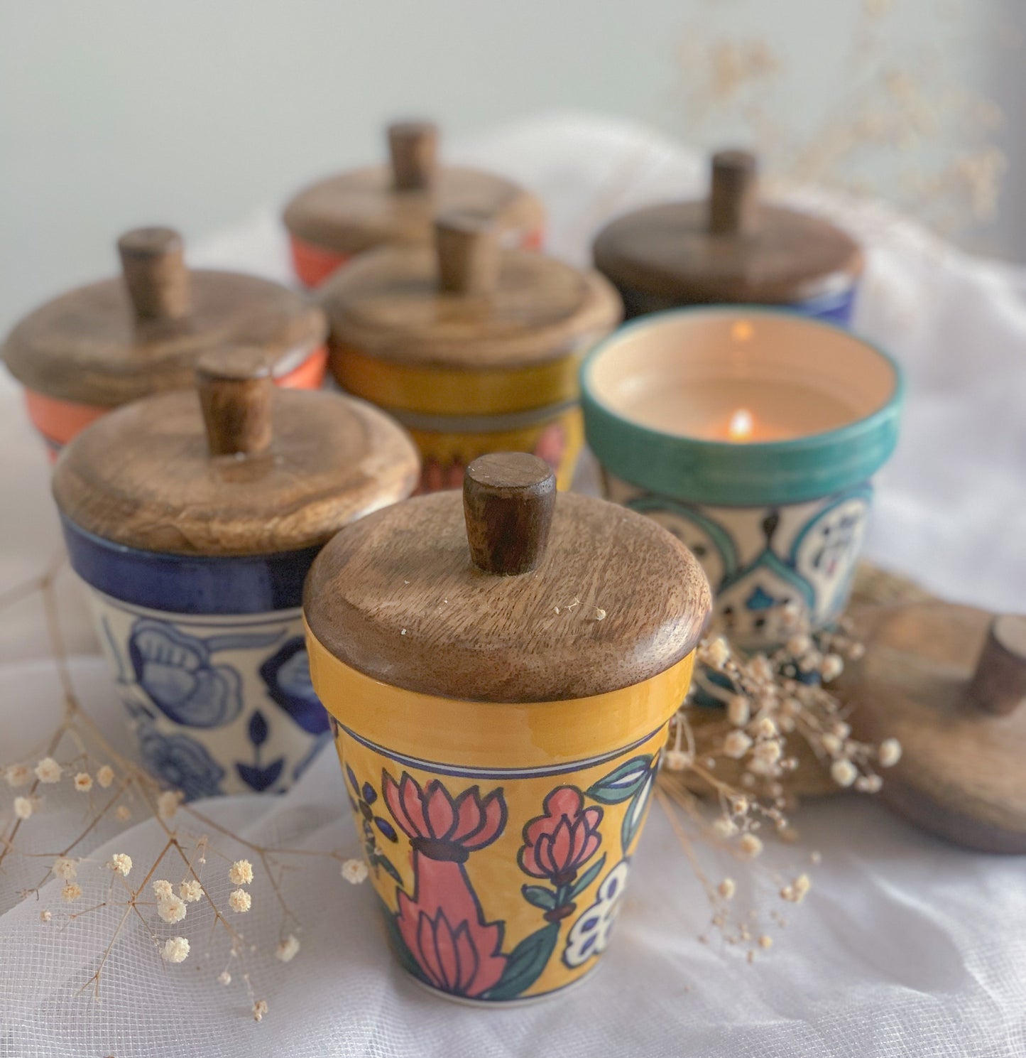 HANDPAINTED CERAMIC JAR SOYA WAX JAR CANDLE WITH WOODEN LID