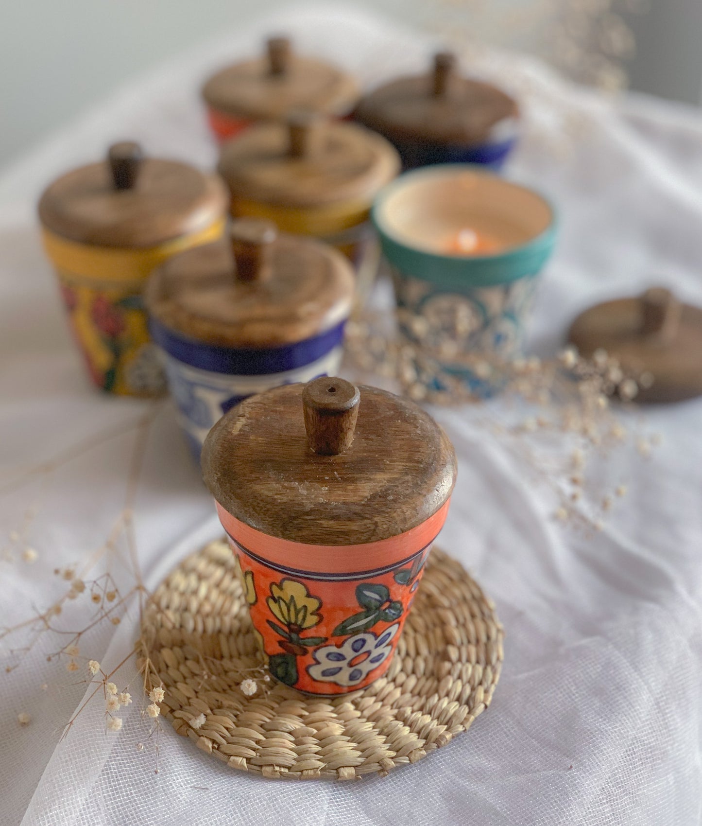 HANDPAINTED CERAMIC JAR SOYA WAX JAR CANDLE WITH WOODEN LID