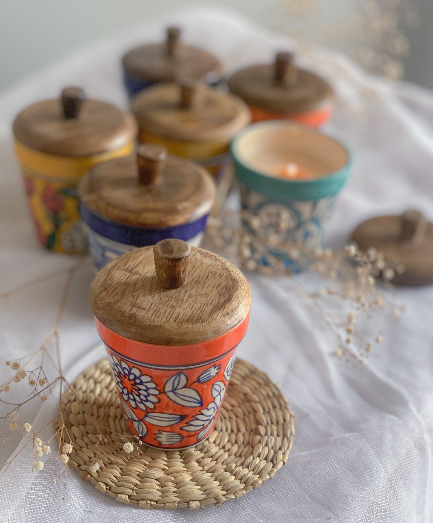 HANDPAINTED CERAMIC JAR SOYA WAX JAR CANDLE WITH WOODEN LID