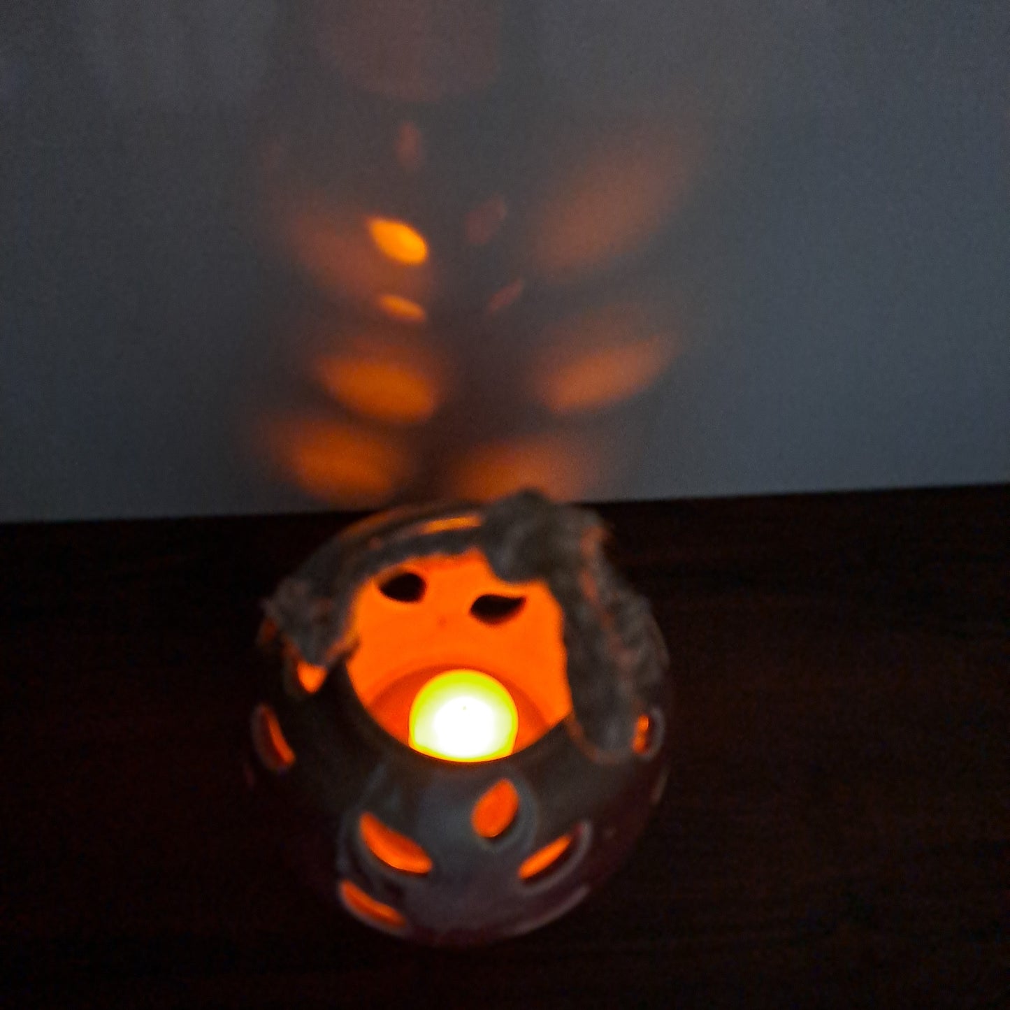 PINK CERAMIC T-LIGHT HOLDER