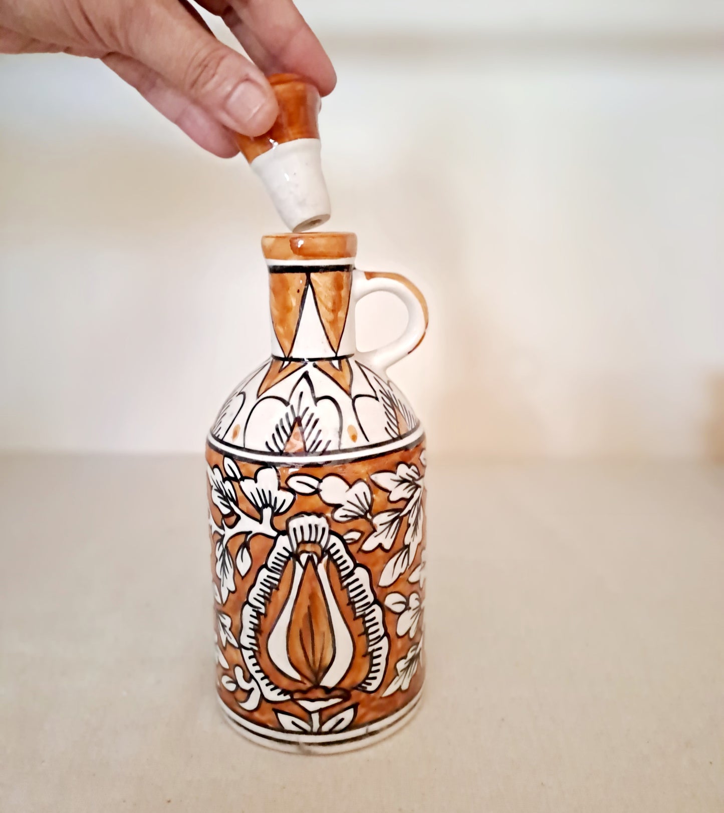 CERAMIC ART HAND PAINTED BROWN COLOR OIL DISPENSER