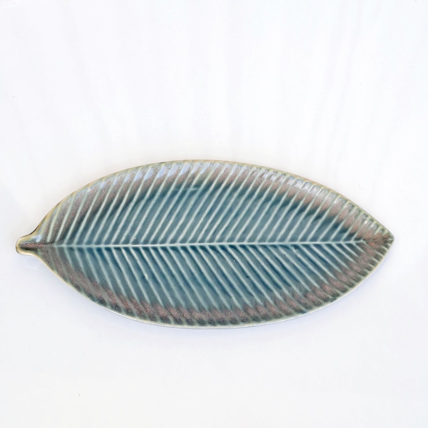CERAMIC GREEN LEAF PLATTER