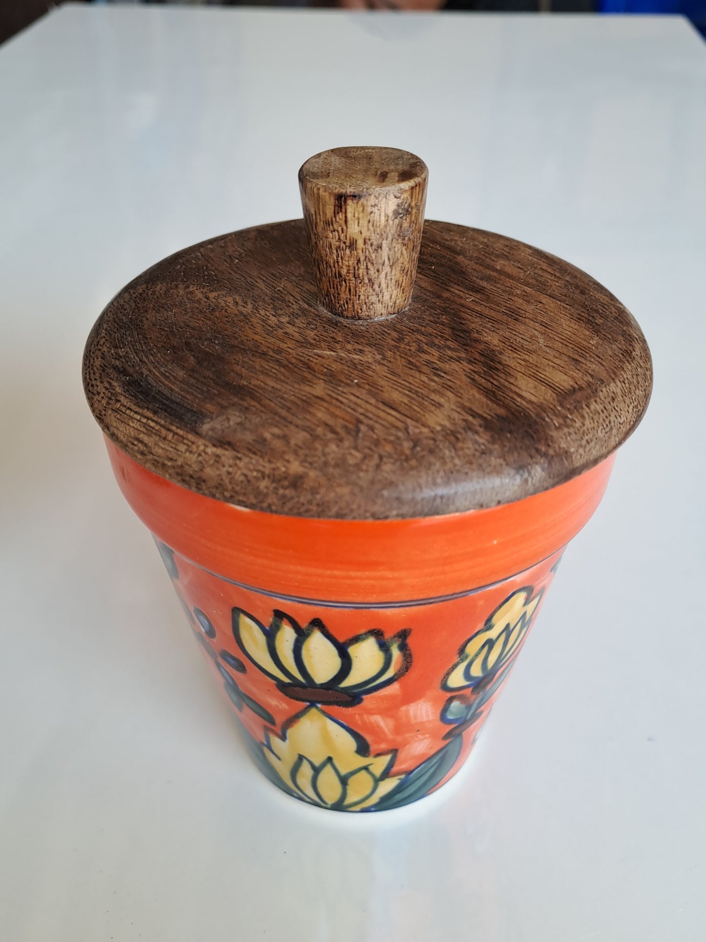 HANDPAINTED CERAMIC JAR SOYA WAX JAR CANDLE WITH WOODEN LID