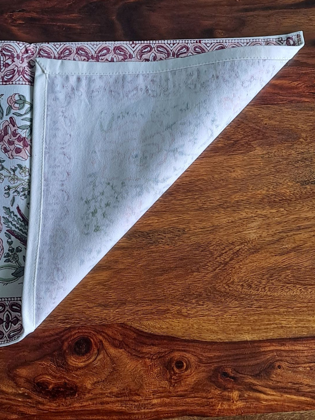HANDBLOCK PRINT TABLE RUNNER