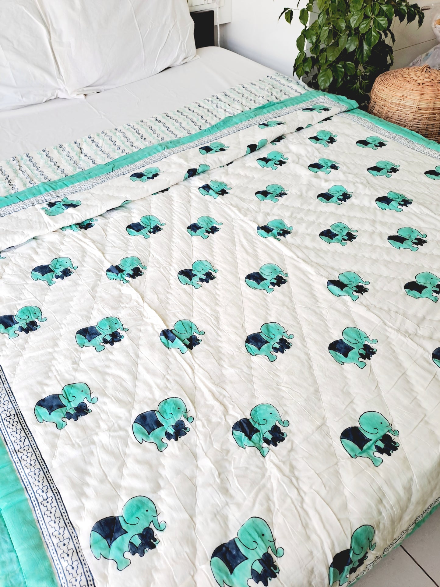HANDBLOCK PRINTED REVERSIBLE COTTON KIDS (SINGLE) QUILT