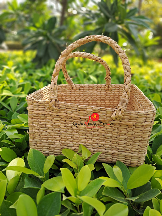 KAUNA GRASS BASKET WITH HANDLE