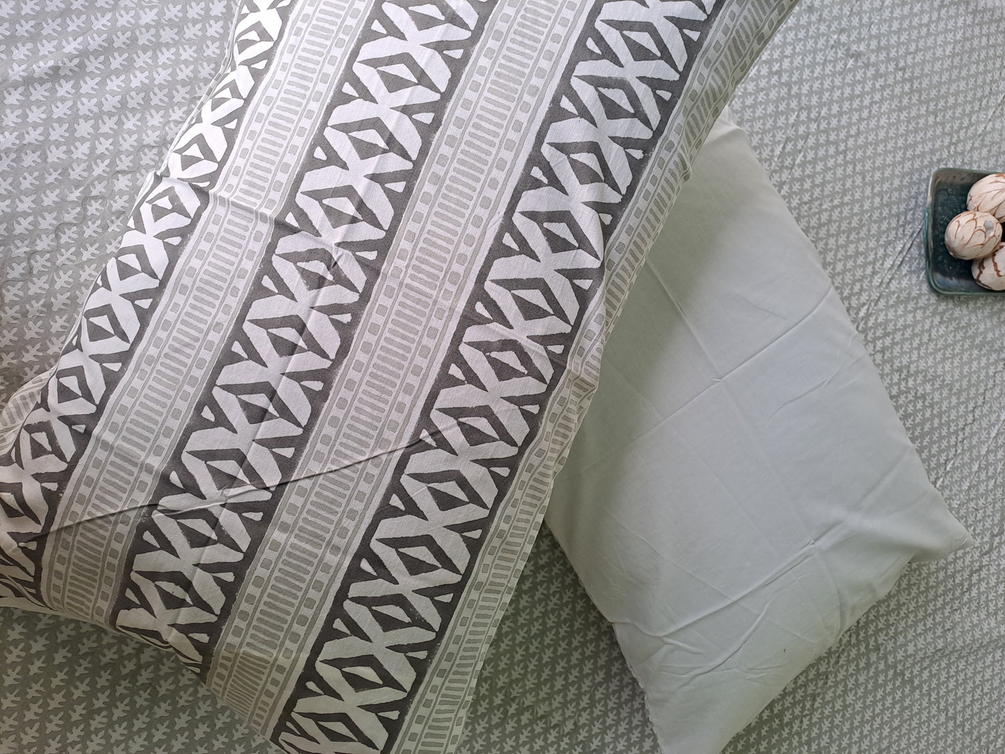 HANDBLOCK PRINT KING SIZE BEDSHEET