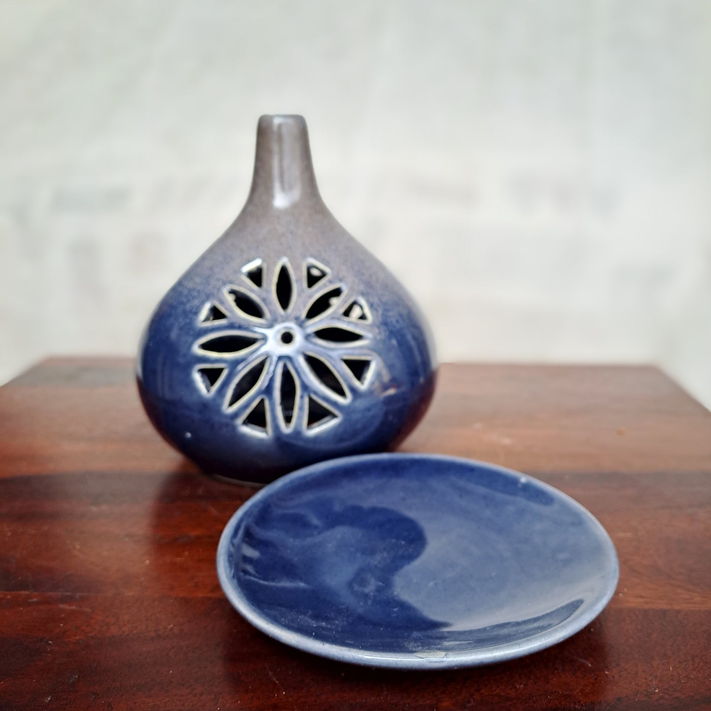 BLUE CONICAL CERAMIC T-LIGHT HOLDER