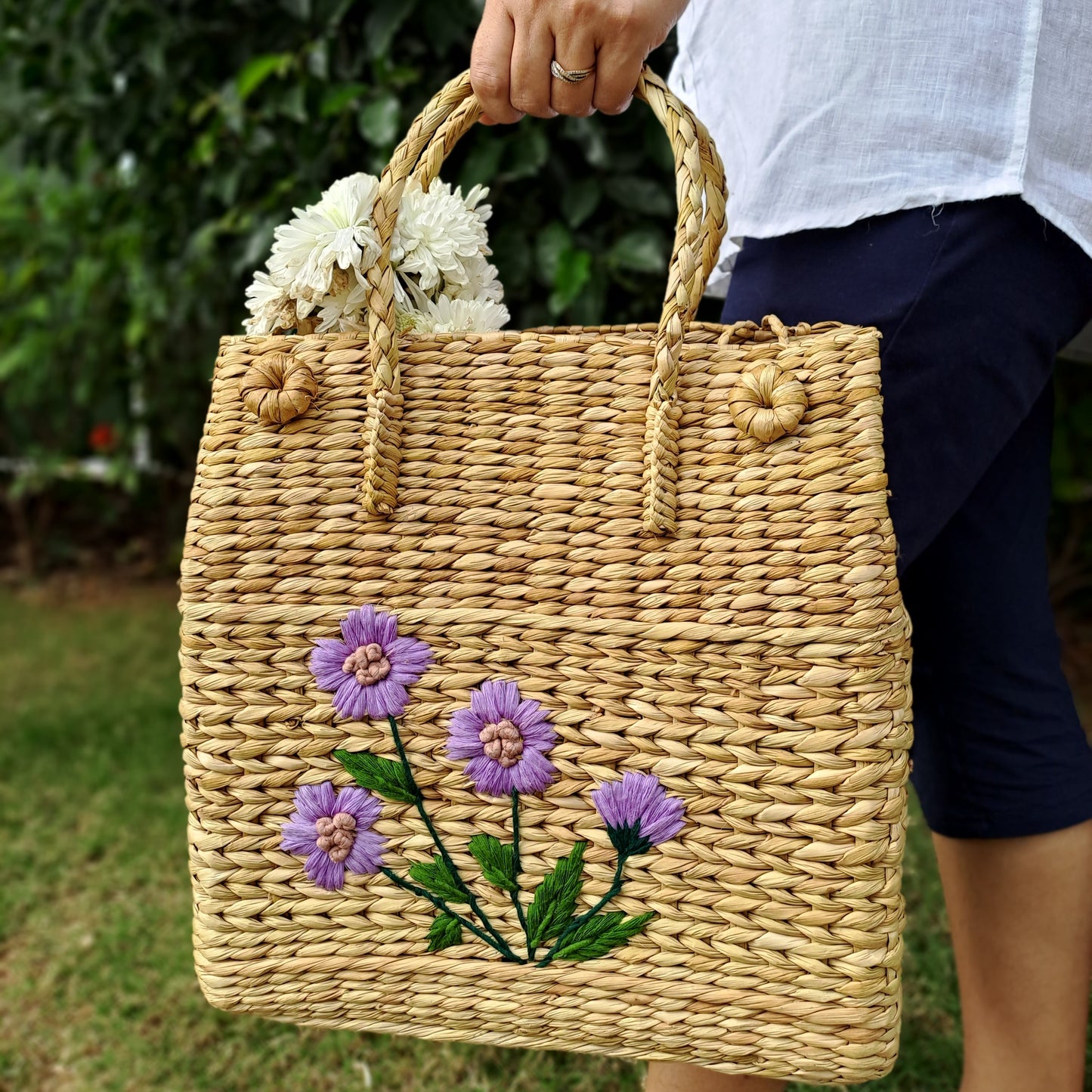 Kauna Grass Bag with hand embroidery design