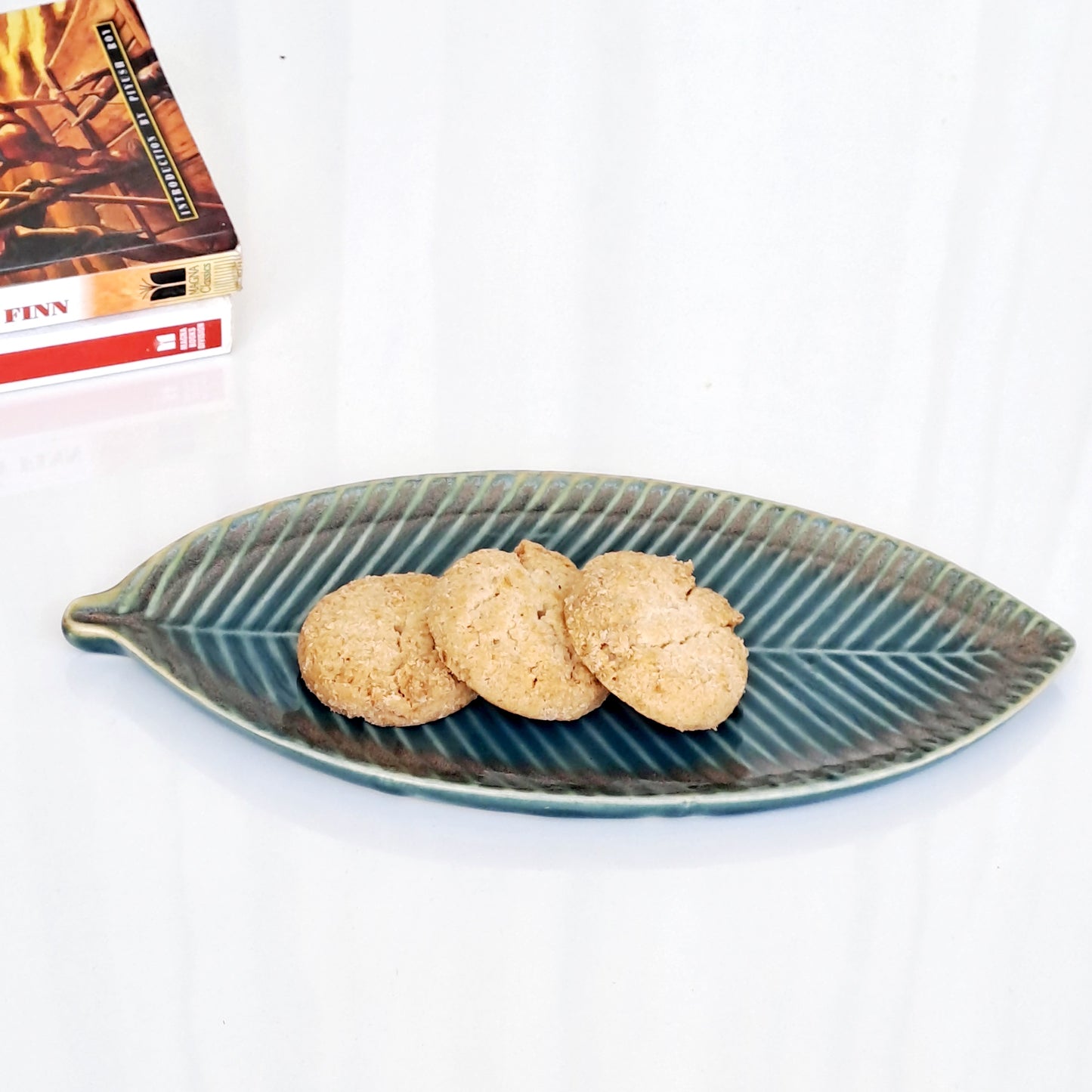 CERAMIC GREEN LEAF PLATTER